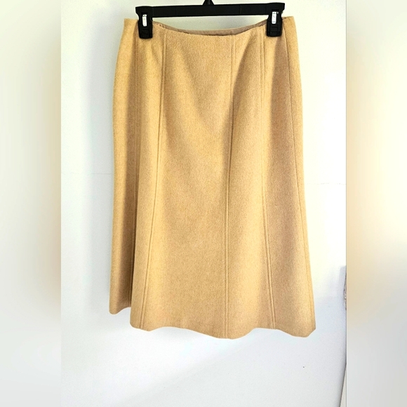 Talbots camel hair A-line skirt - Picture 3 of 3
